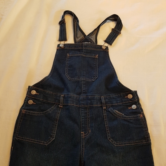 Jordache girls size 14/16 cropped jean overalls dark wash EUC - Picture 5 of 6